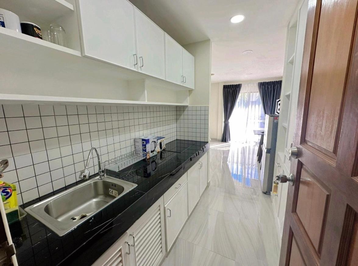 Studio Apartment Diana Estate Condominium Паттая Екстер'єр фото